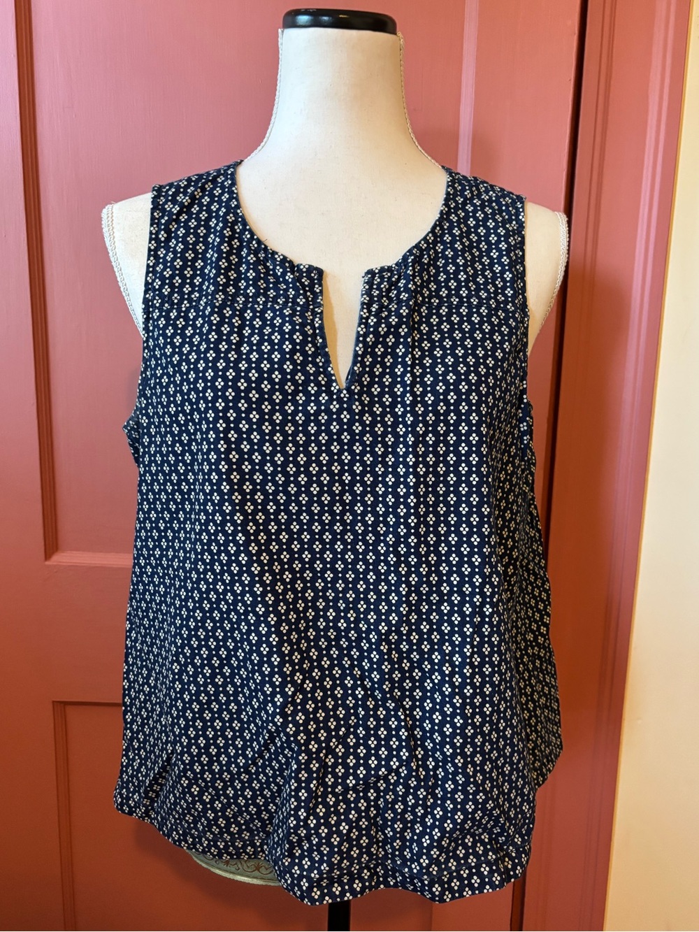 Madewell • Daisydot Split Back Top